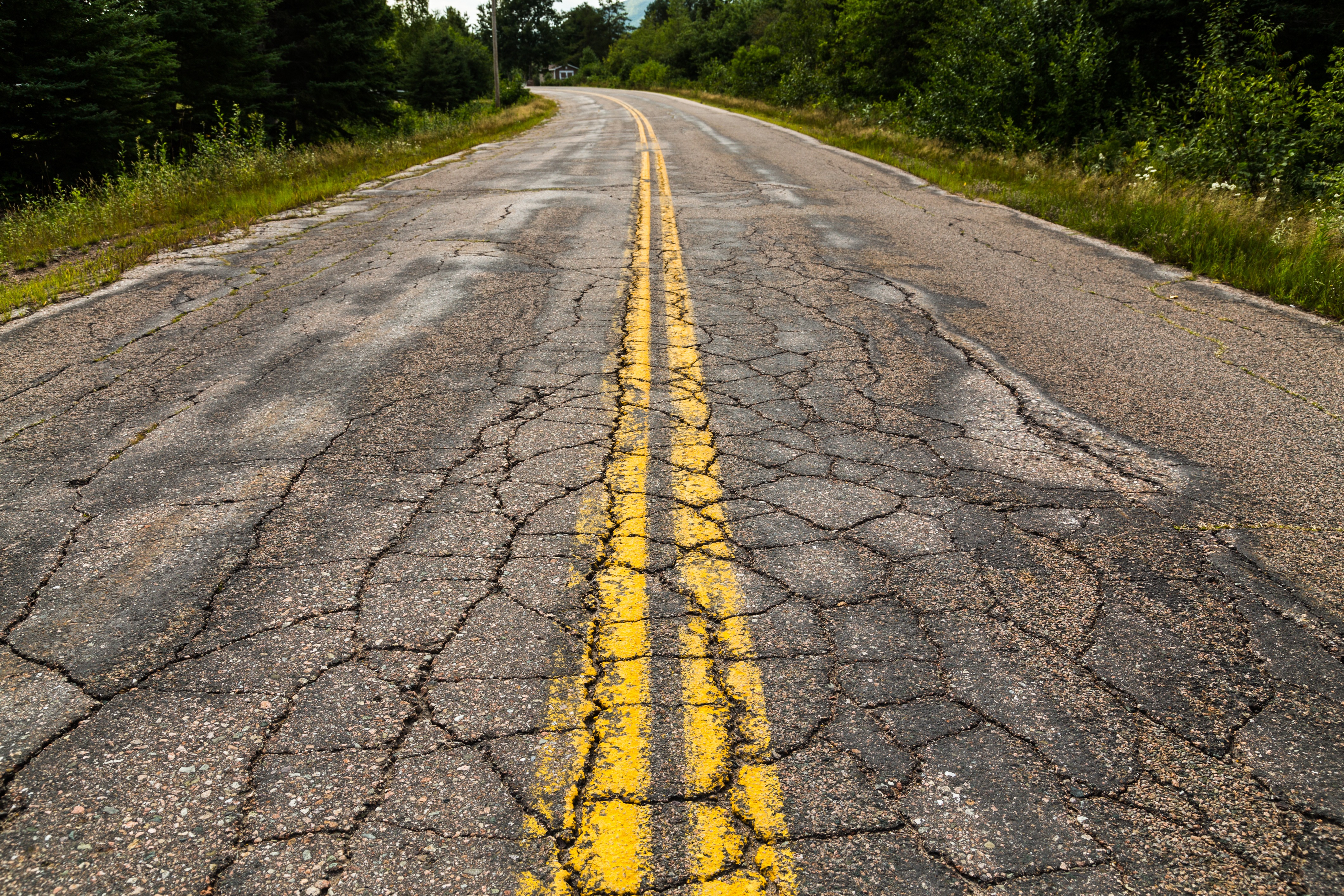 Cracked Road | Wiers